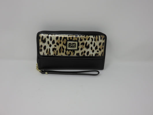 Secret Passion Wristlet