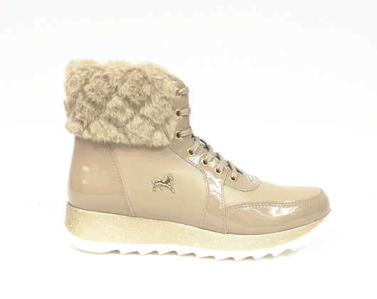 Winter Running Boots Beige
