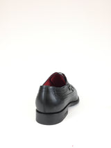 Black Wingtip